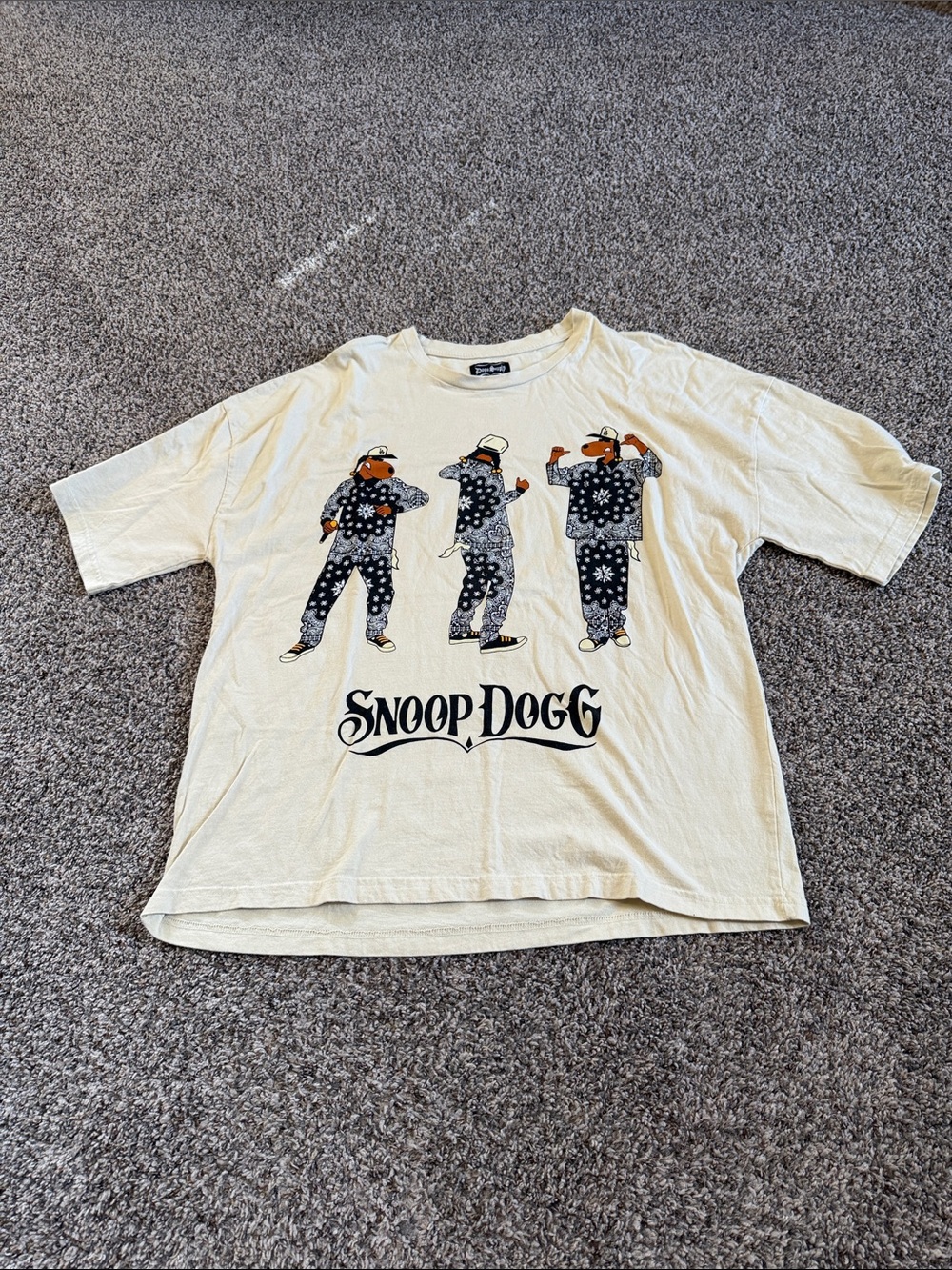 Dogg Supply Snoop Dogg Graphic Tee in Cream - Iconic Bandana Design XL
